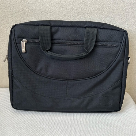 Laptop Bag - Black Nylon - Handle - Zipper Closure -Padded - 12.5" x 9" x 2.5" - Picture 2 of 10